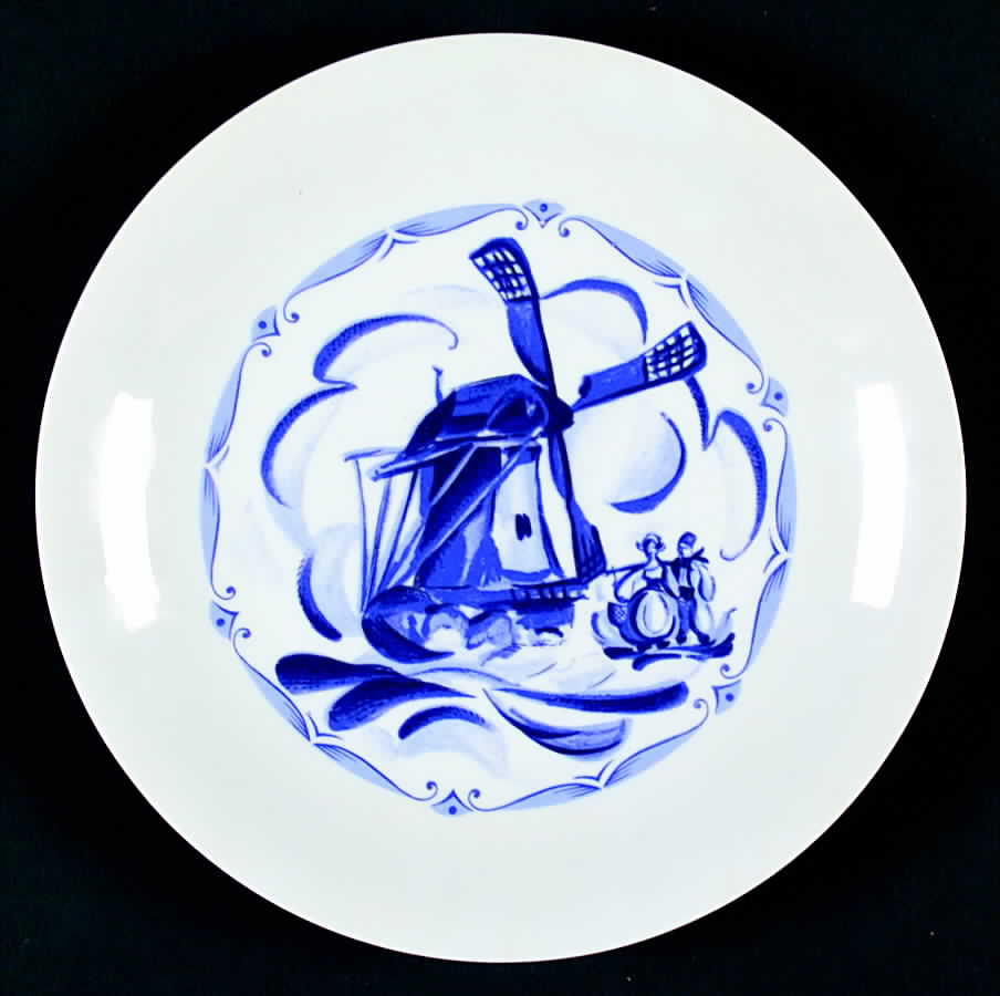 SLT228 Salad Plate by Seltmann-1
