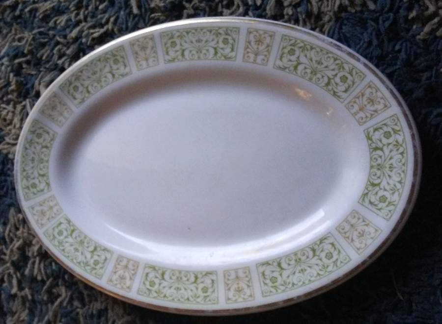 SHO207 10" Oval Serving Platter by Shenango-1