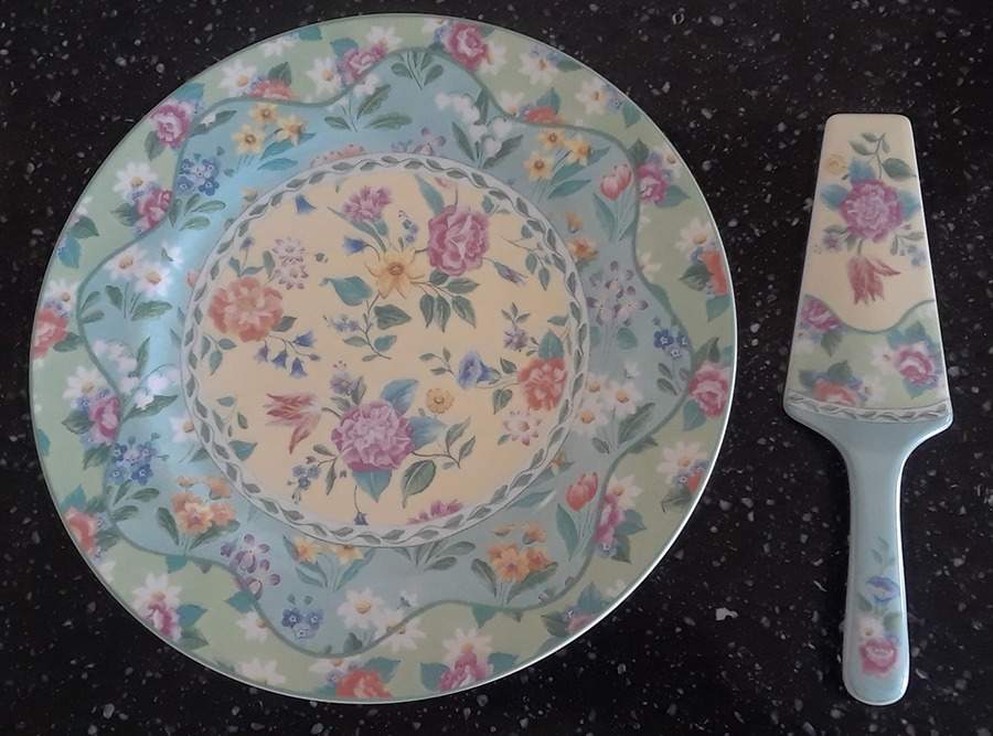 Chintz Charming Cake Plate & Solid Ceramic Server Set (No Box) by Sadek-1