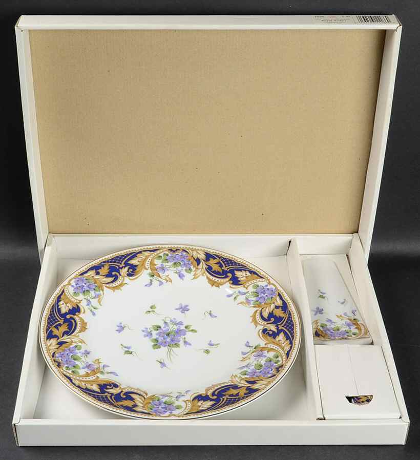 Royal Violets Cake Plate and Server (Boxed Set) by Sadek-1