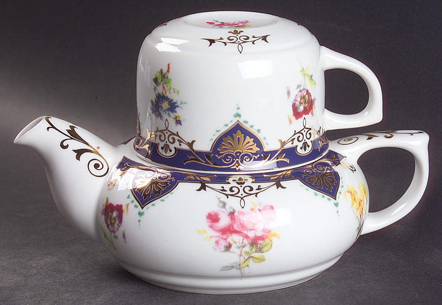 Vanderbilt Service Individual Teapot & Lid with Cup by Sadek-1