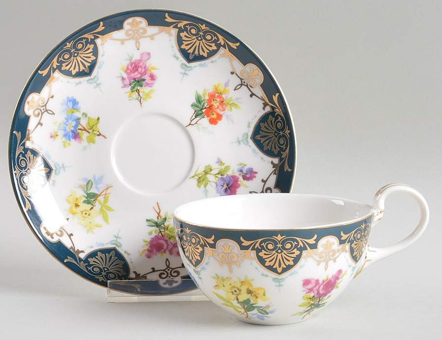 Vanderbilt Service Flat Cup & Saucer Set by Sadek-1