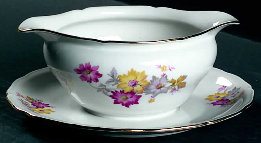 Rose (Scalloped) Gravy Boat with Attached Underplate by Seltmann-1