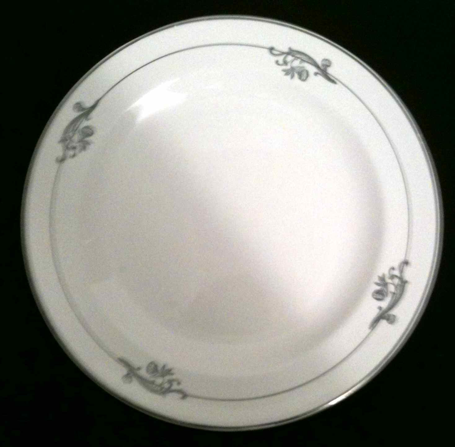 SLM227 Luncheon Plate by Salem-1