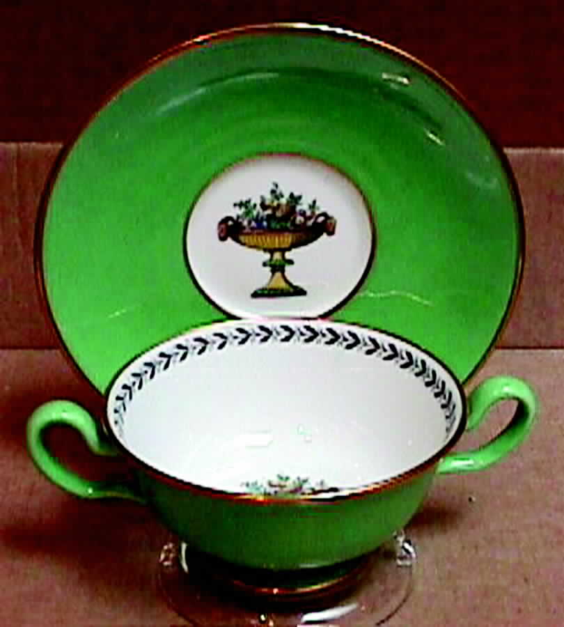 R8581 Footed Cream Soup Bowl & Saucer Set by Spode-1