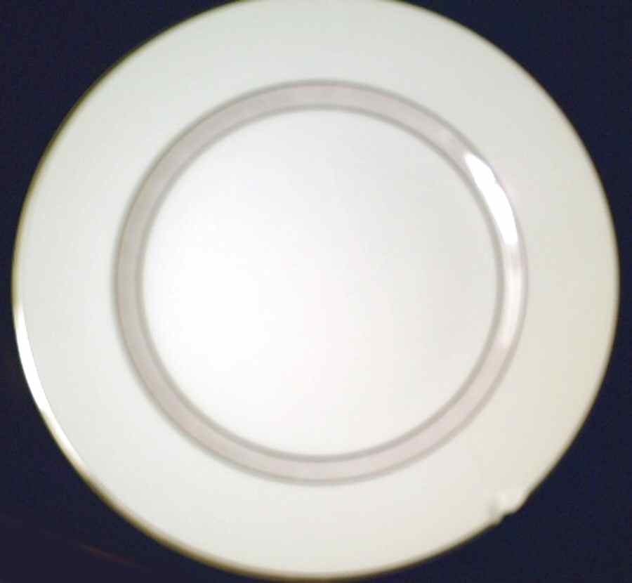 Sylvette Dinner Plate by Seyei Toki Co-1