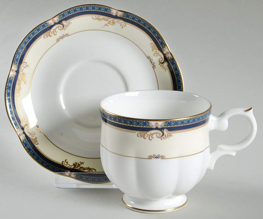 Viceroy Footed Cup & Saucer Set by Sasgonu-1