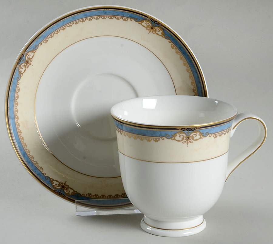 Chattel Blue Footed Cup & Saucer Set by Sasgonu-1