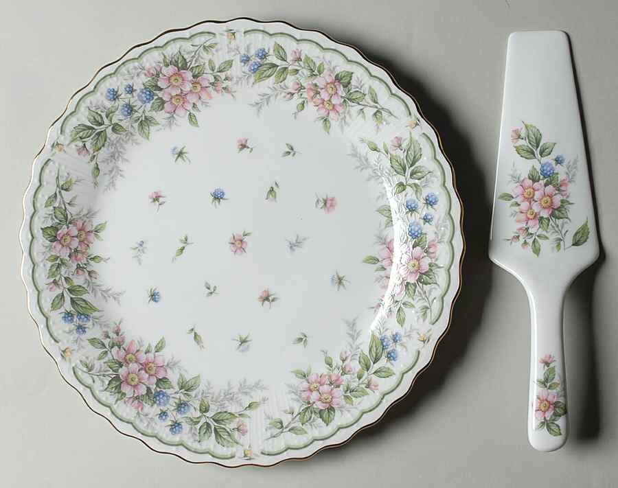 Amy Cake Plate and Server (Boxed Set) by Sadek-1