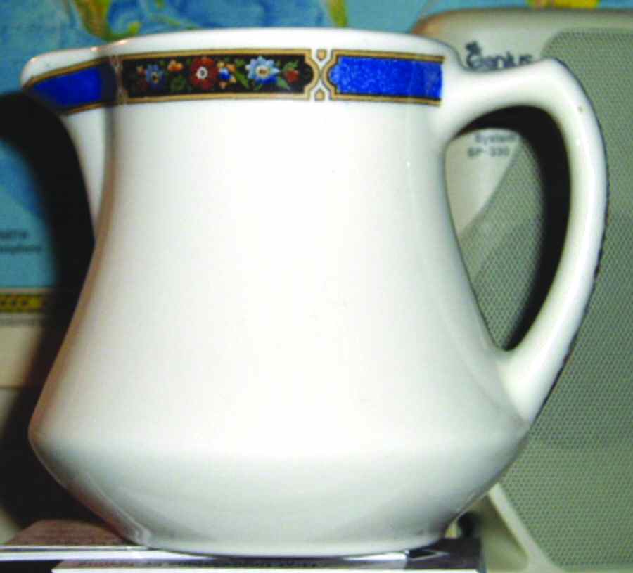 SY606 Pitcher by Syracuse-1