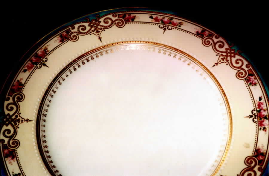 R3330 Dinner Plate by Spode-1