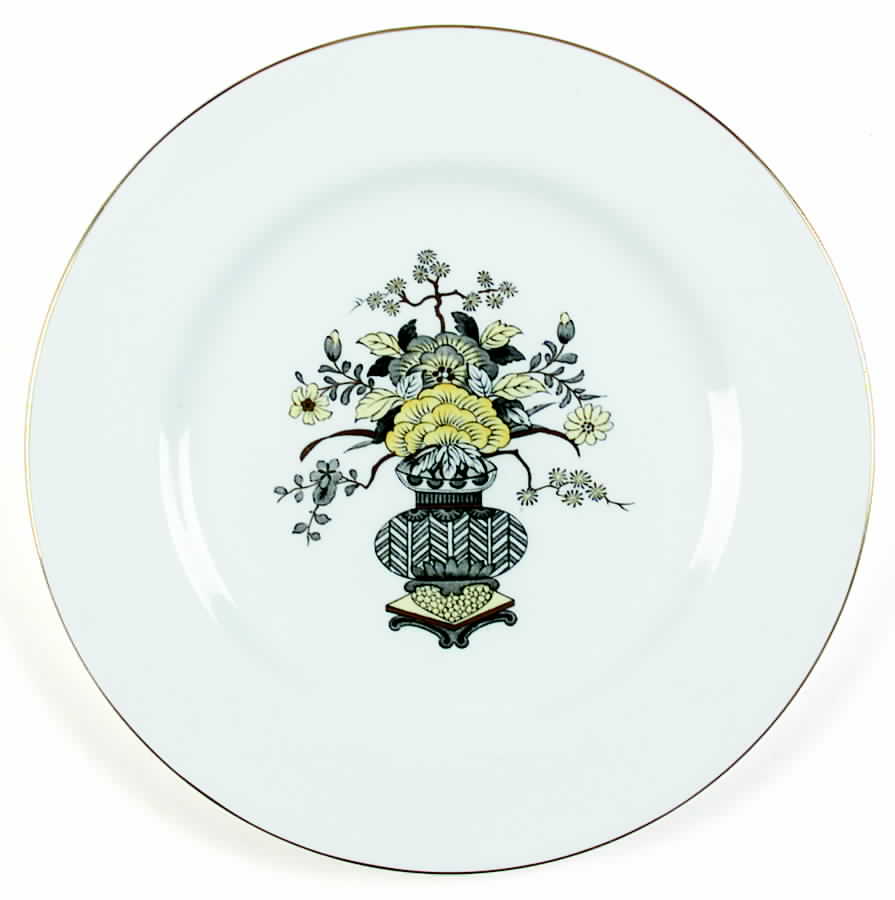 Ming (Smooth, Gold Trim) Dinner Plate by Spode-1