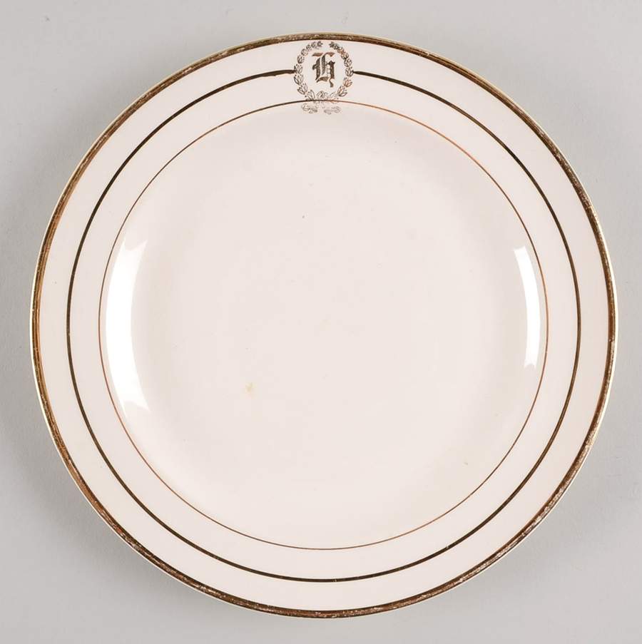 9053 Dinner Plate by Salem-1