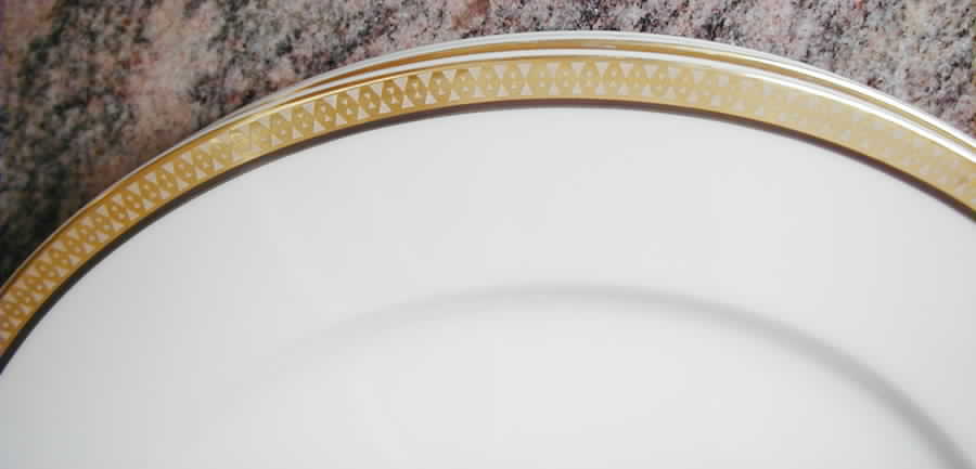 Talisman Dinner Plate by Sango-1