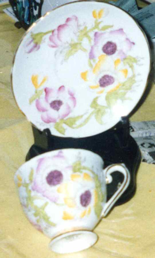 Anemone Footed Cup & Saucer Set by Stanley China (ENG)-1
