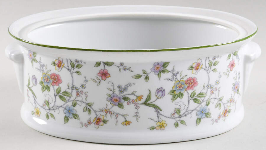 Corona (Green Trim) 2 Quart Oval Covered Casserole No Lid by Sadek-1