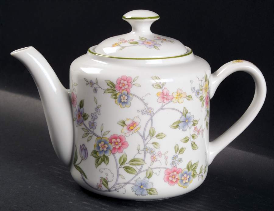 Corona (Green Trim) Teapot & Lid by Sadek-1