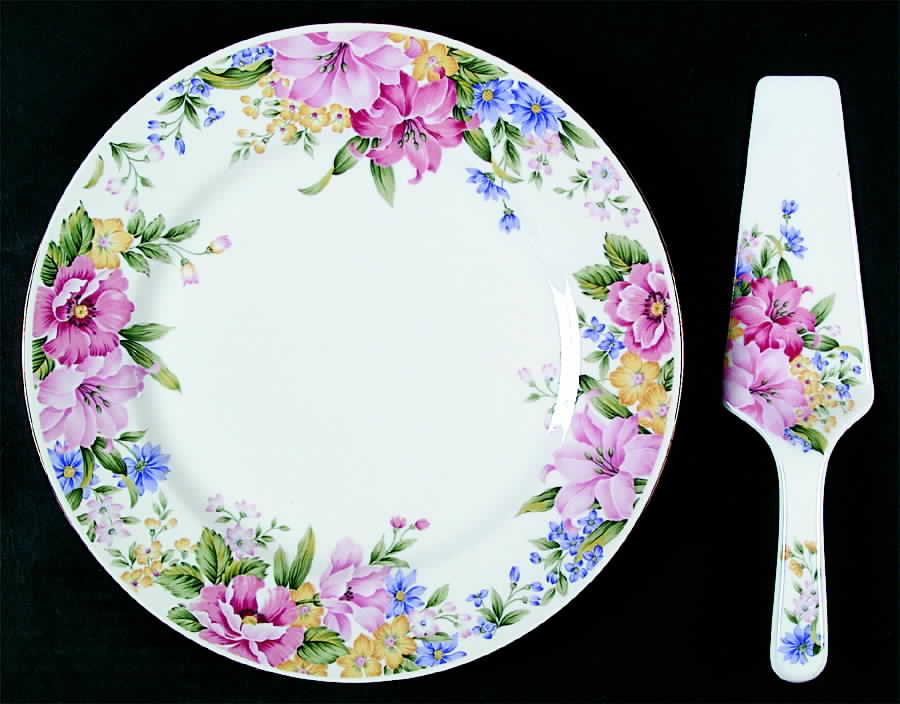 Arles Cake Plate and Server (Boxed Set) by Sadek-1