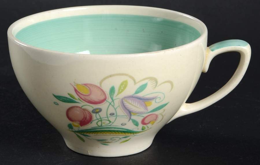 Dresden Spray Breakfast Cup by Susie Cooper-1