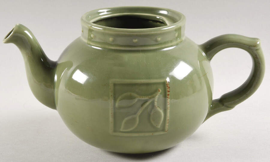 Sorrento Oregano (Green) Teapot No Lid by Signature-1