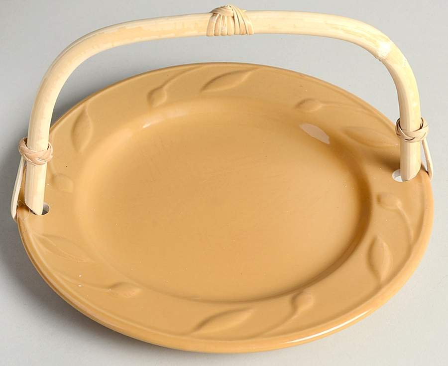 Sorrento Wheat (Gold) 5 3/8"-5 5/8" Bamboo Handled Serving Plate  HC by Signature-1