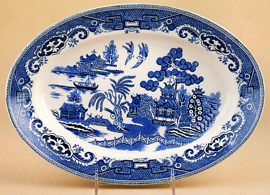 Blue Willow 12" Oval Serving Platter by St Amand-1