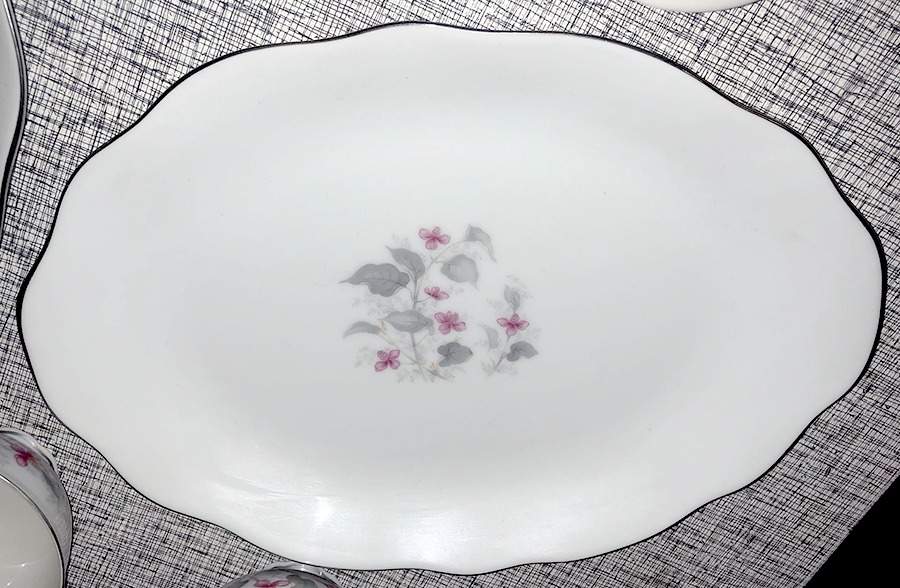 505 14" Oval Serving Platter by Seyei Toki Co-1