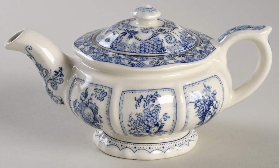 Afternoon Tea Collection Blue Individual Teapot & Lid by Sadler-1
