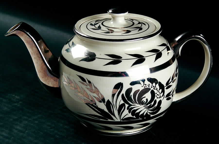 1749 Teapot & Lid by Sadler-1