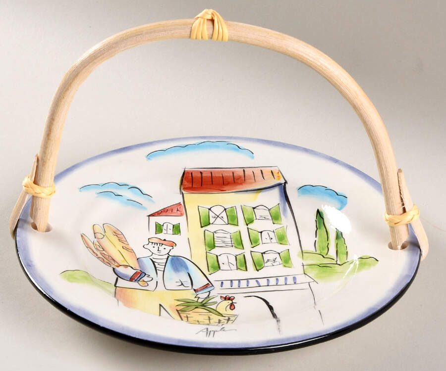 Provence 5 3/8"-5 5/8" Bamboo Handled Serving Plate  HC by Sakura-1