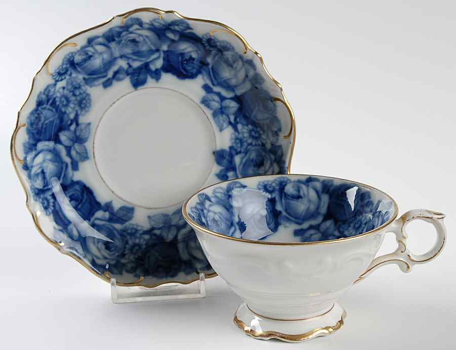SCH374 Footed Cup & Saucer Set by Schumann - Bavaria-1