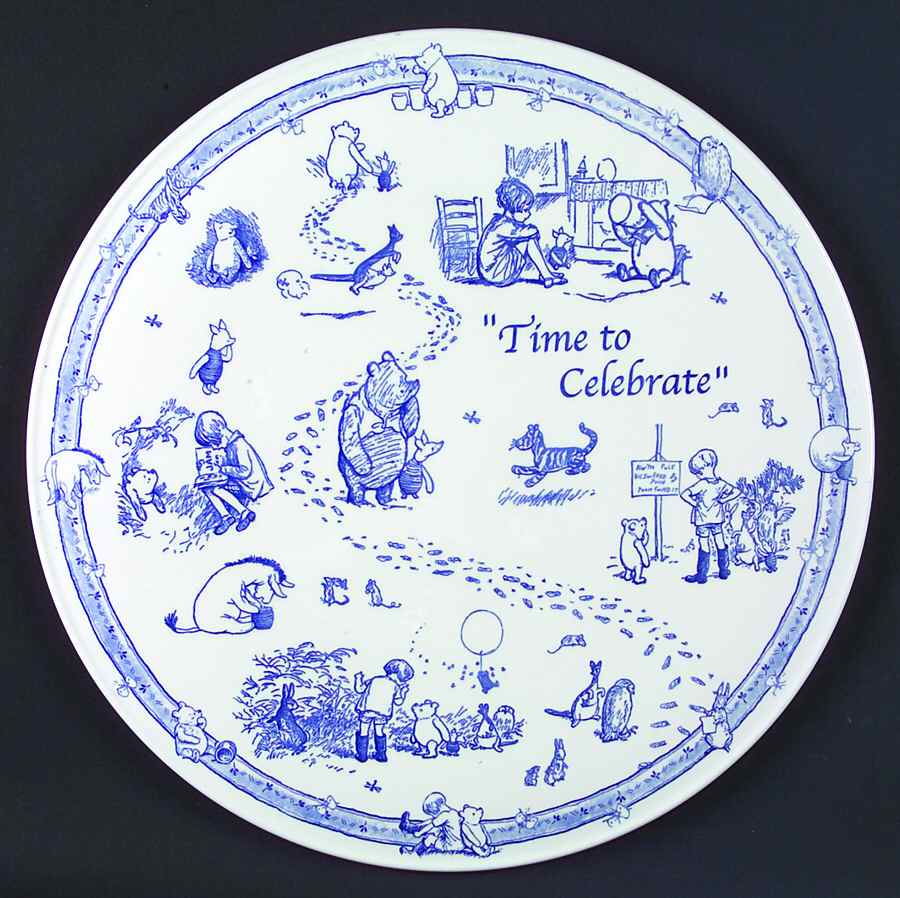 Classic Pooh Discovery (Blue) Cake Plate by Spode-1