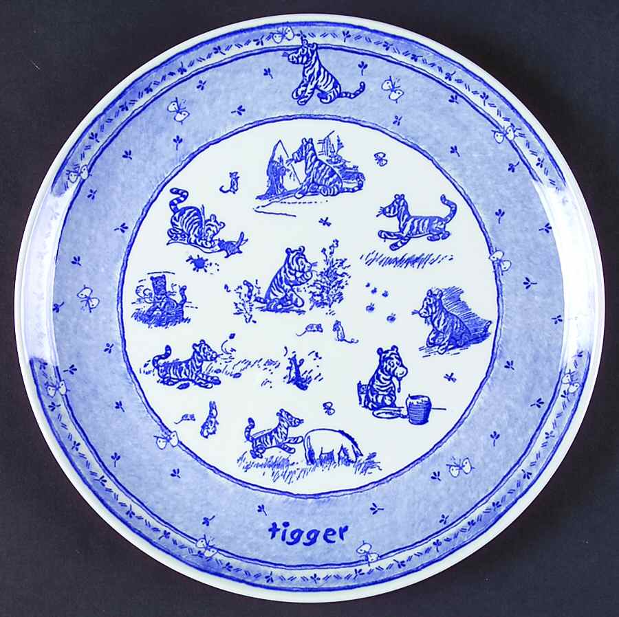 Classic Pooh Discovery (Blue) Wall Plate by Spode-1