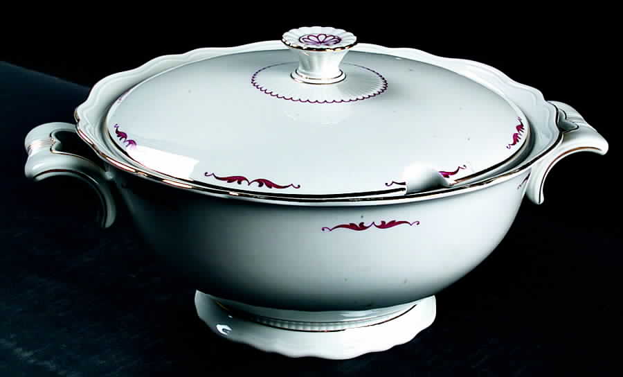 07205 Tureen &  Lid by Scherzer-1