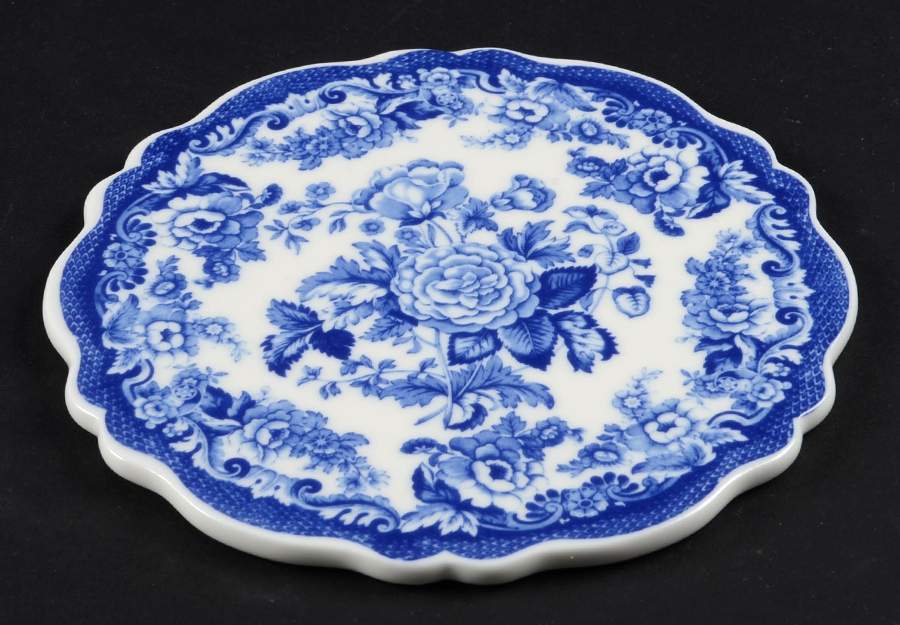 Blue Room Garden Collection (White Background) Hanging Trivet by Spode-1