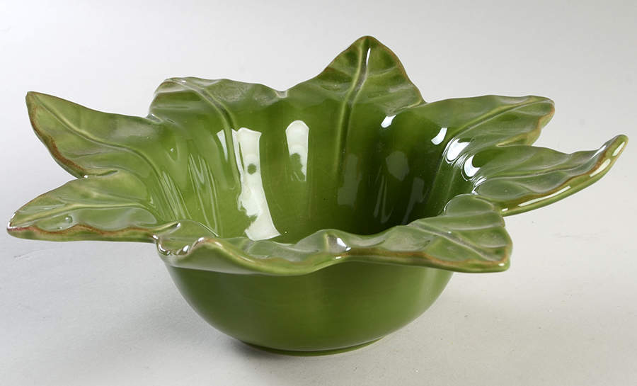 Leaves Fern Green 10" Round Vegetable Bowl by Skyros-1
