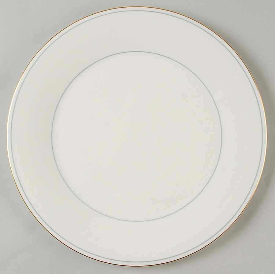 Lumiere Dinner Plate by St. Michael (RD)-1