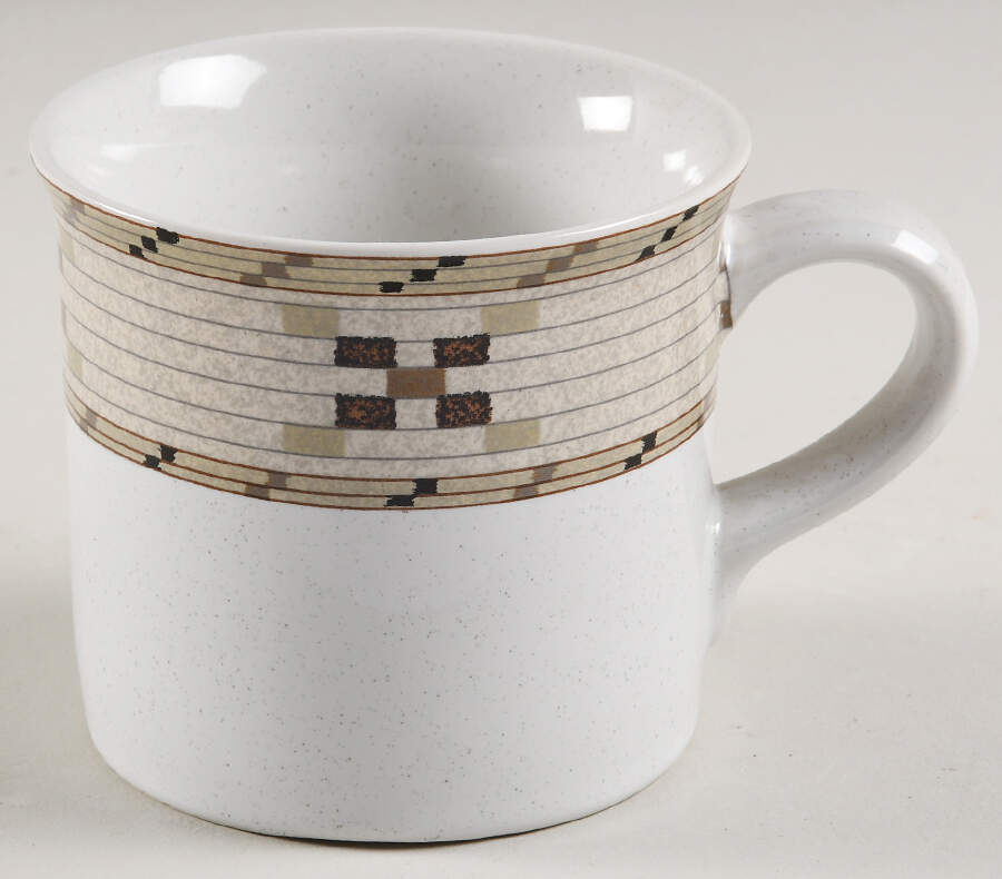 Bandelara Flat Cup by Studio Nova-1