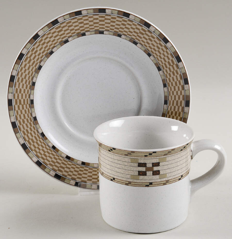 Bandelara Flat Cup & Saucer Set by Studio Nova-1