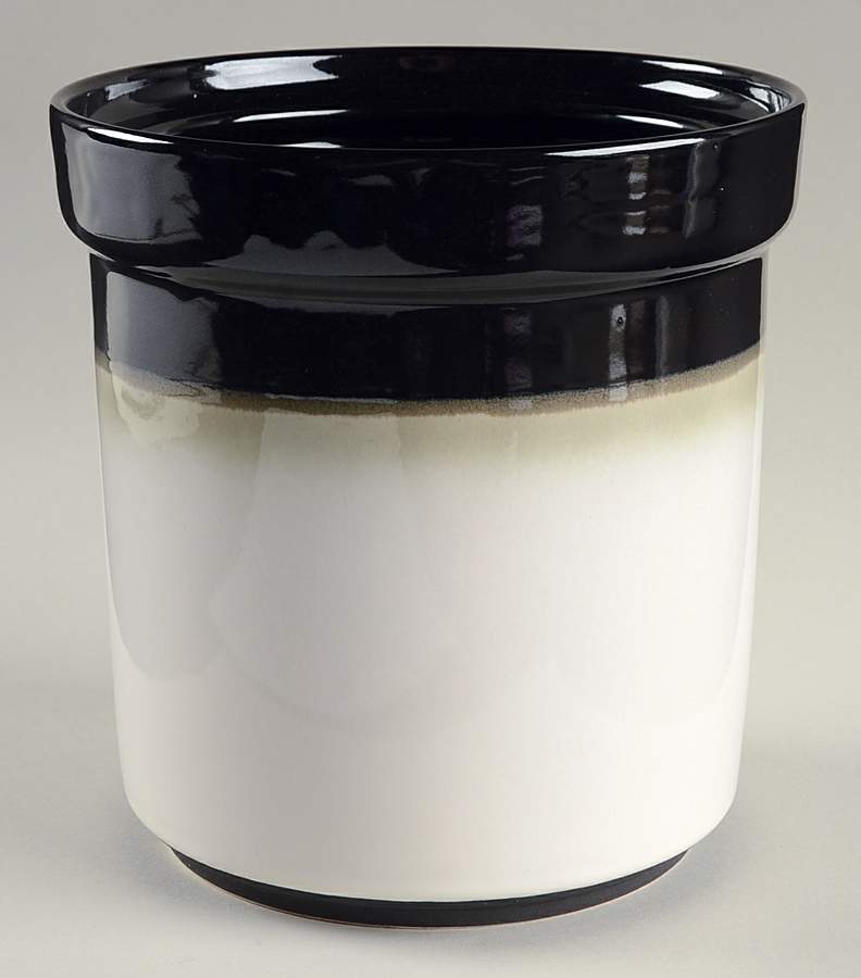 Nova Black (Newer, Grayish White Center) Extra Large Canister No Lid by Sango-1