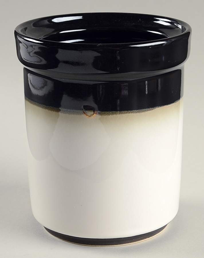 Nova Black (Newer, Grayish White Center) Medium Canister No Lid by Sango-1