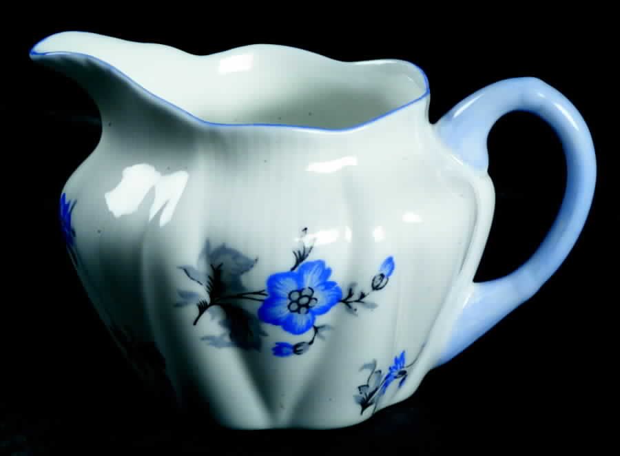 13964 Individual Creamer by Shelley-1