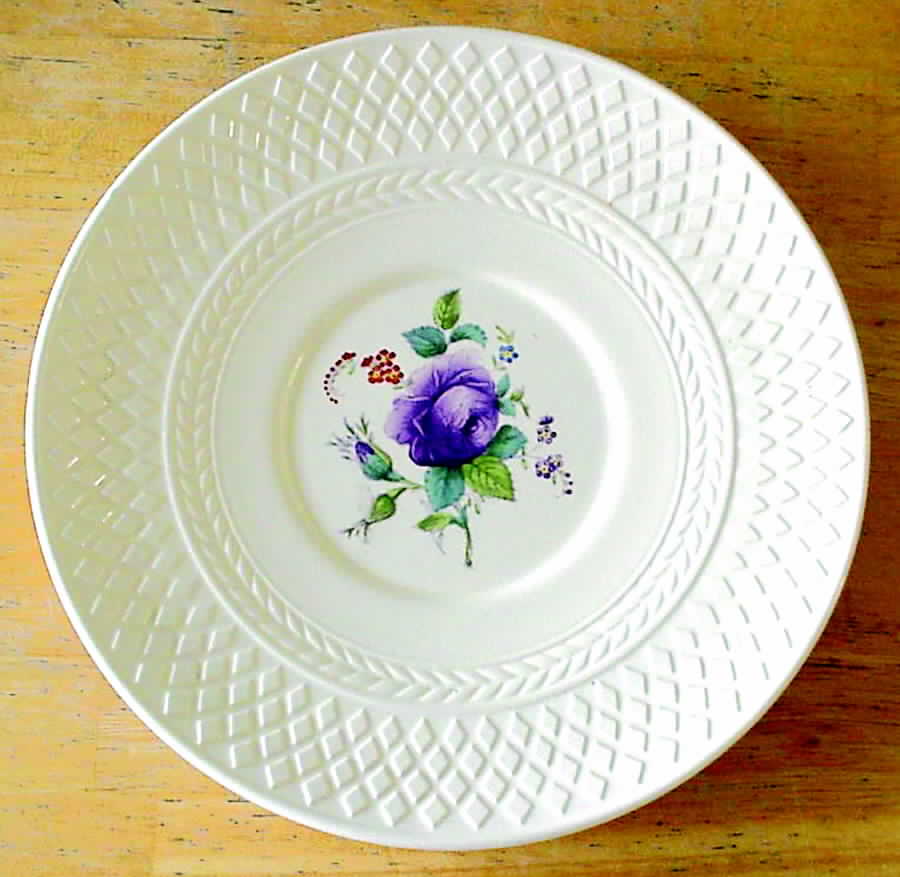 O-1546 Saucer by Spode-1