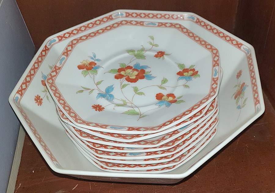 Imari Saucer by Sango-1