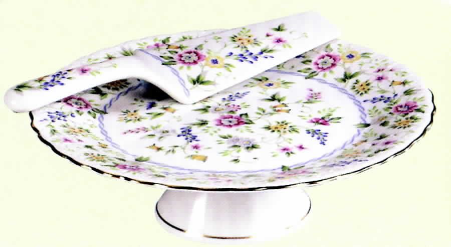 Meadow Footed Cake Plate & Server (Boxed) by Sadek-1