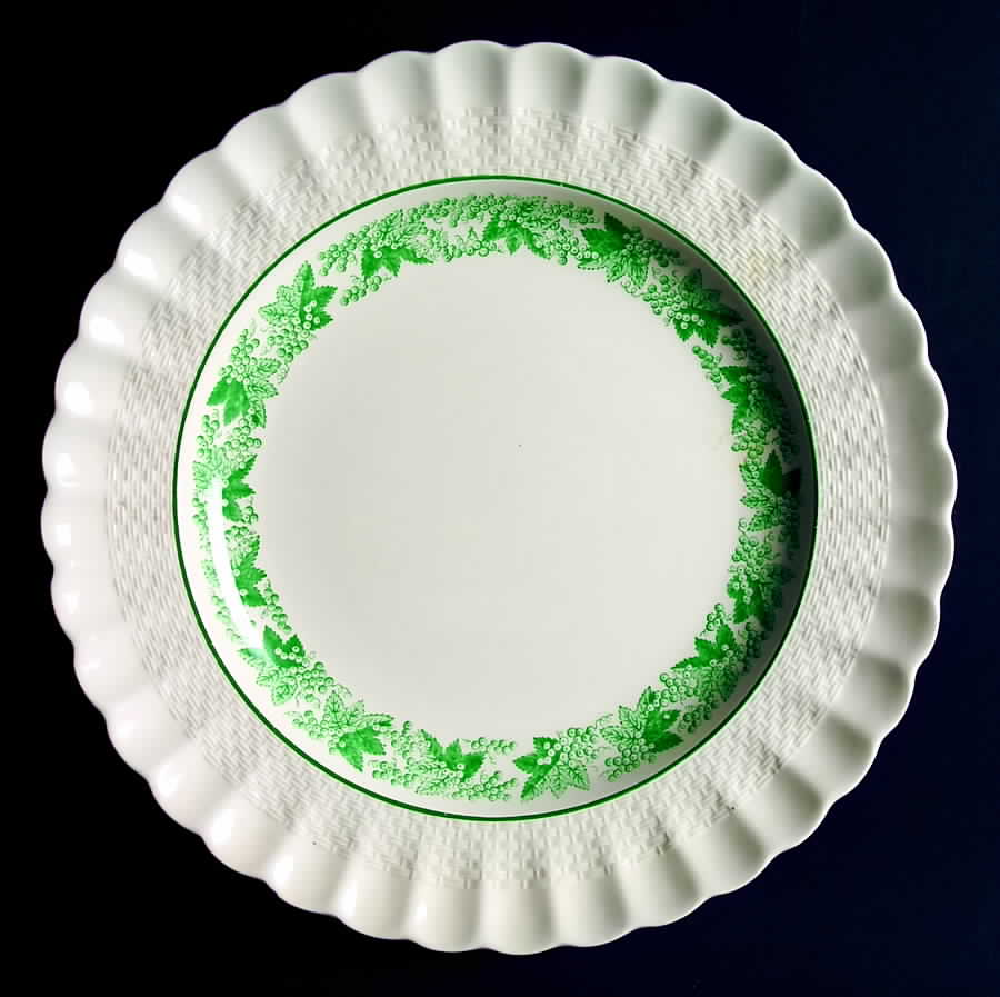 Valencia Green (Green Verge, No Trim) Dinner Plate by Spode-1
