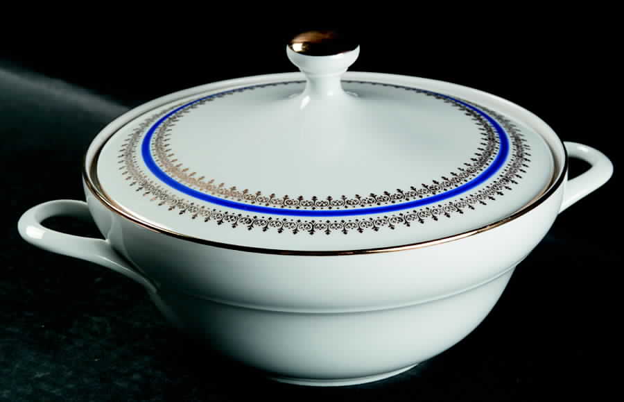 SLT276 Round Covered Vegetable by Seltmann-1
