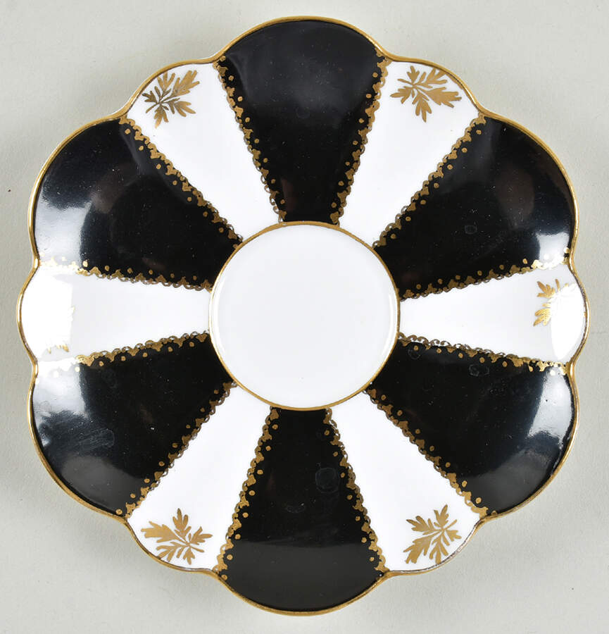 0559 Saucer for Flat Cup by Shelley-1