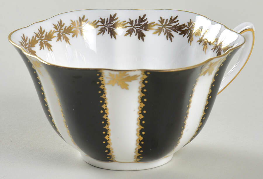 0559 Flat Cup by Shelley-1