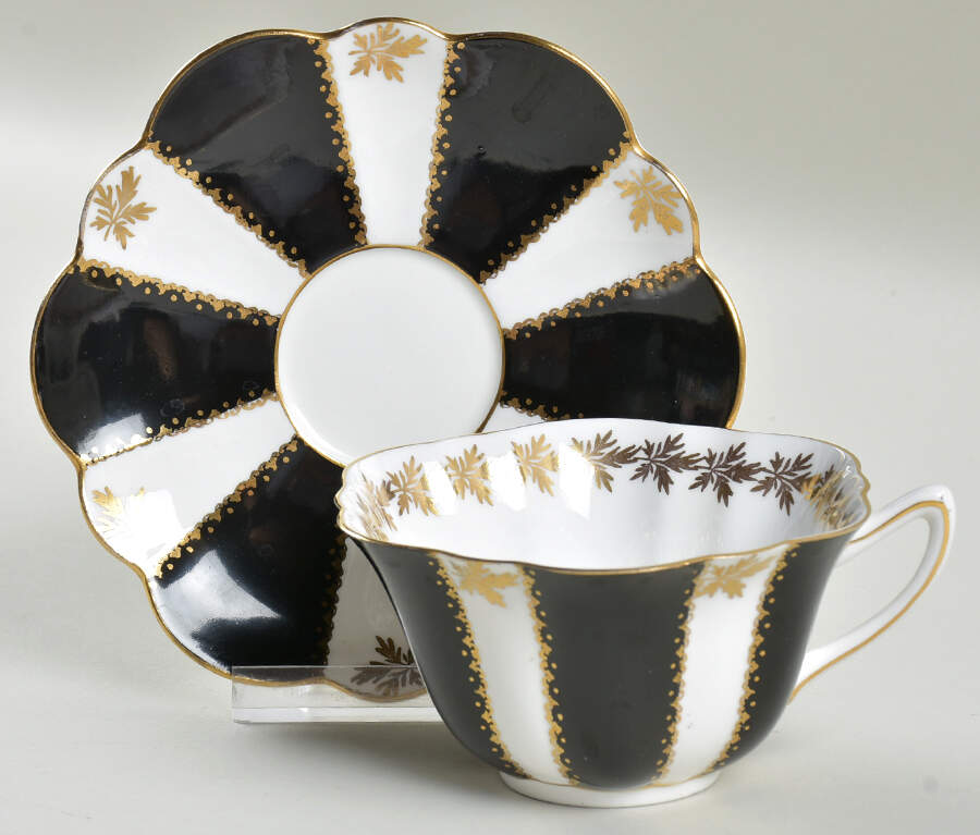 0559 Flat Cup & Saucer Set by Shelley-1